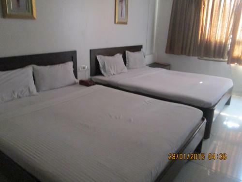 Hotel Celebrations Inn Pune