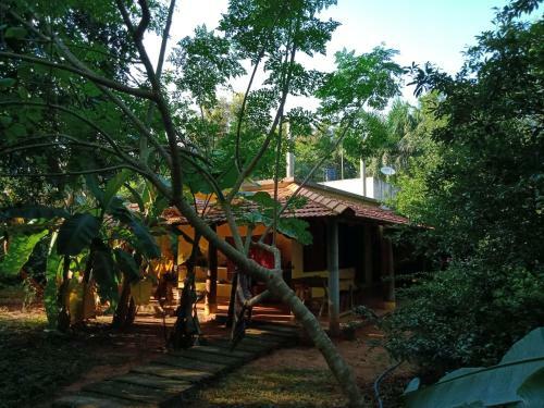 Hostal Adhi Homestay
