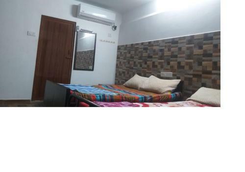 Hotel Auro Farms