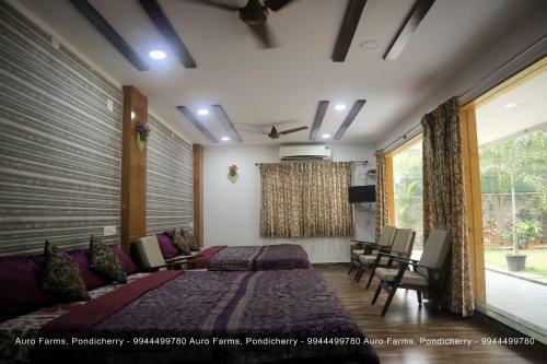 Hotel Auro Farms