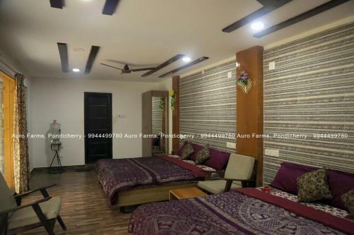 Hotel Auro Farms