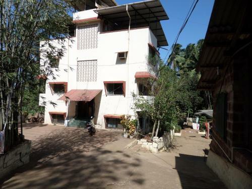 Kapil Lodge