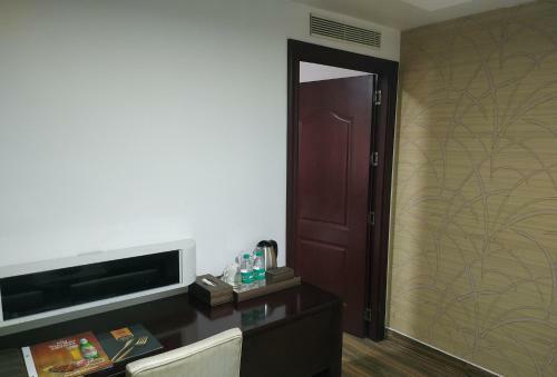 Kga Elite Continental Hotel