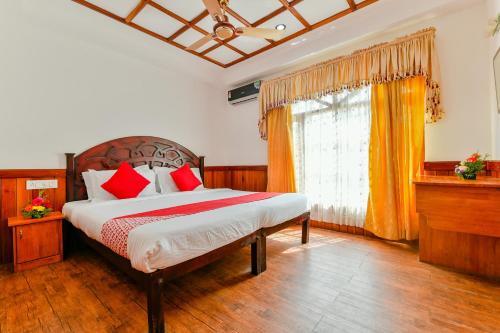Oyo 23104 Houseboat Indraprastham Four Square 4 Bhk