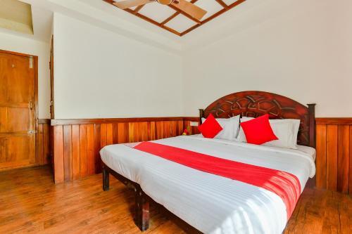 Oyo 23104 Houseboat Indraprastham Four Square 4 Bhk