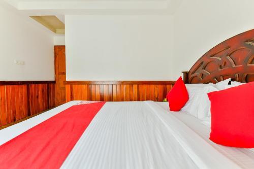 Oyo 23104 Houseboat Indraprastham Four Square 4 Bhk
