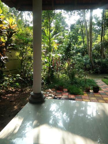 Bed & Breakfast Munroe Days Homestay