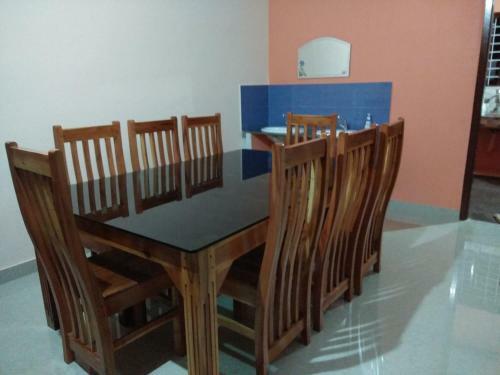 Royal Mundro Palace Home Stay