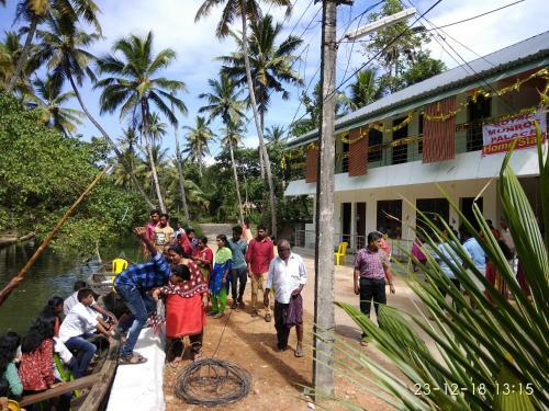 Royal Mundro Palace Home Stay