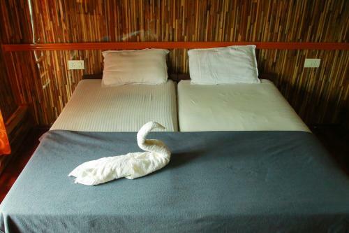 Hotel Angel Houseboat