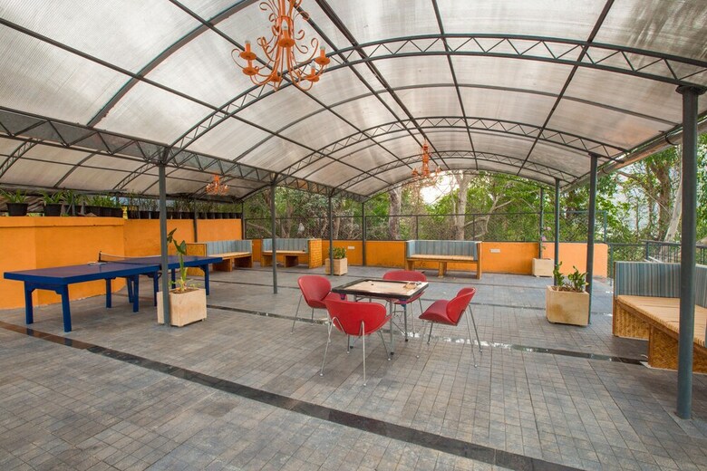 Hotel Residency Lake Resort & Spa