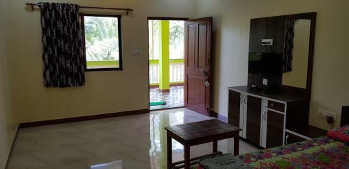 Hostal Sahyadri Beach Guest House