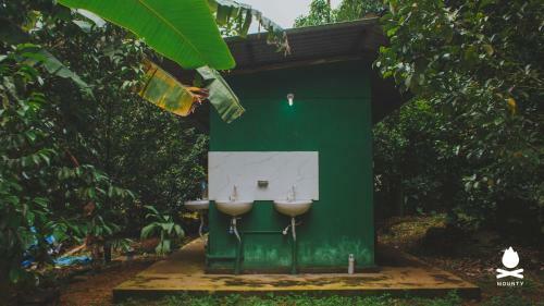 Birders Den Camps