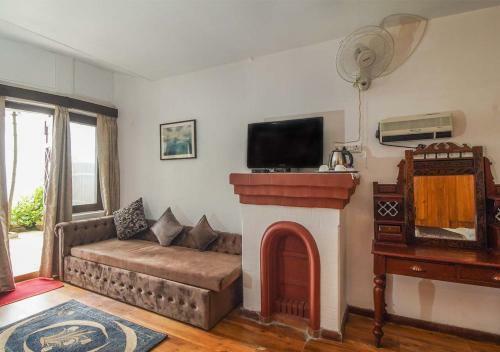 Cochrane Place Hotel