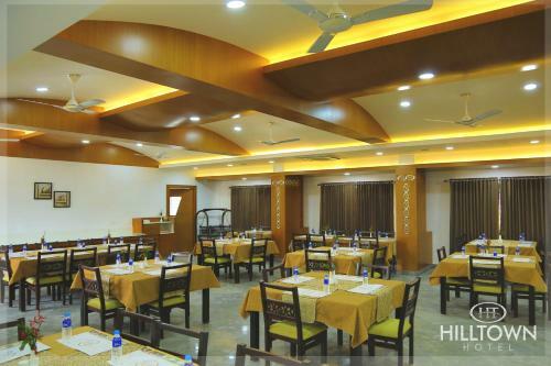 Kgees - Hill Town Hotel