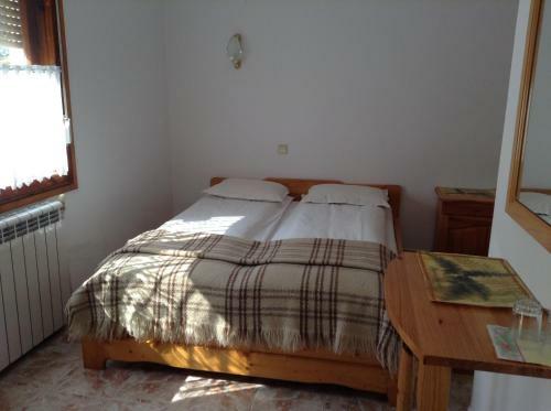 Hostal Vanda Guest House
