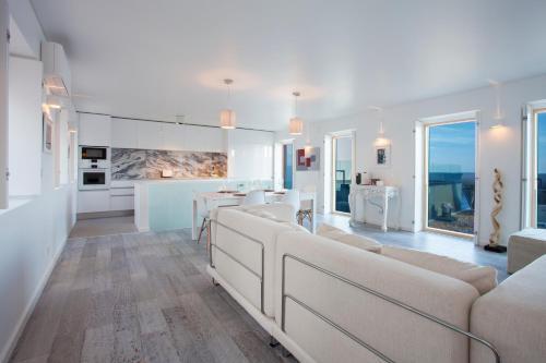 Season Apartments
