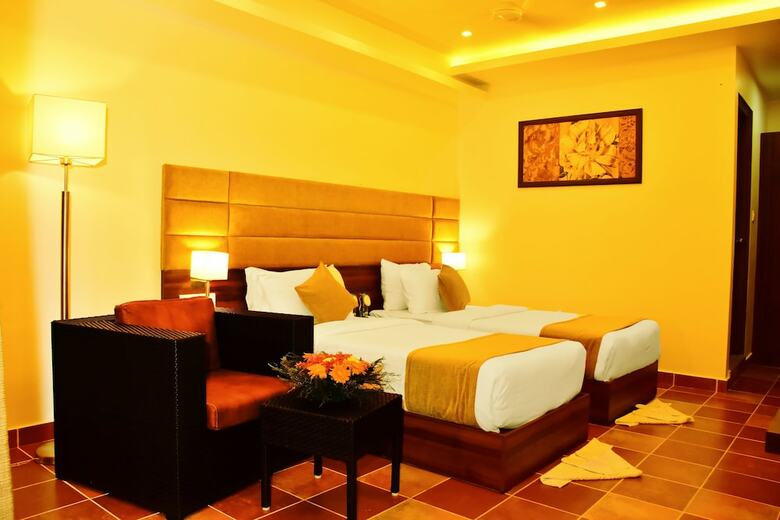 Hotel Athirapally Green Trees