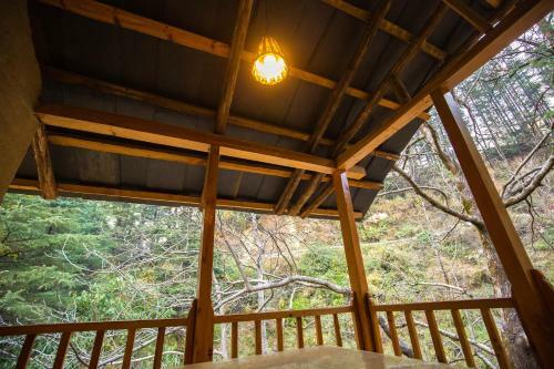 Albergue Mudhouse Jibhi, By E-living Project