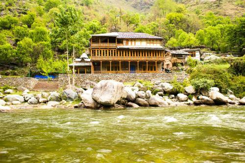 Bed & Breakfast Bluehouse By The River