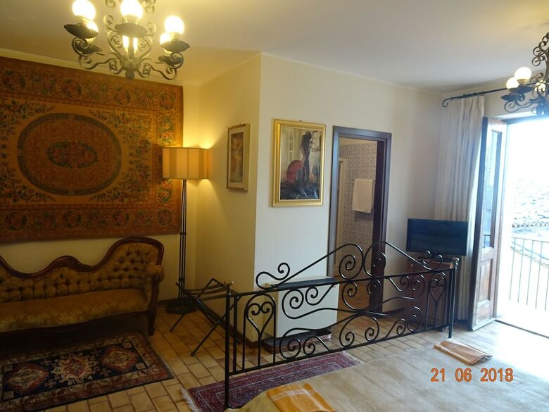 Hotel Castello Di Altomonte