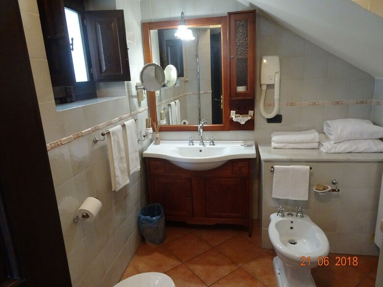Hotel Castello Di Altomonte