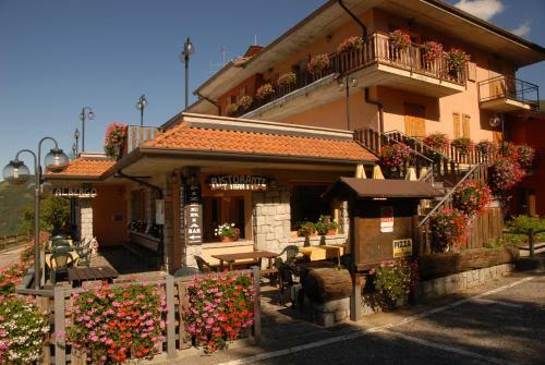 Hotel Albergo Legazzuolo Montecampione