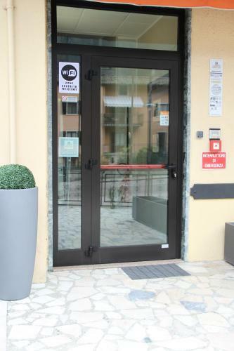 Hostal Vignola Rooms Avio