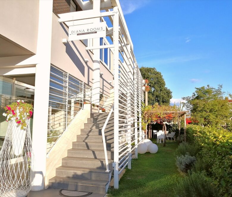 Hostal Diana Rooms