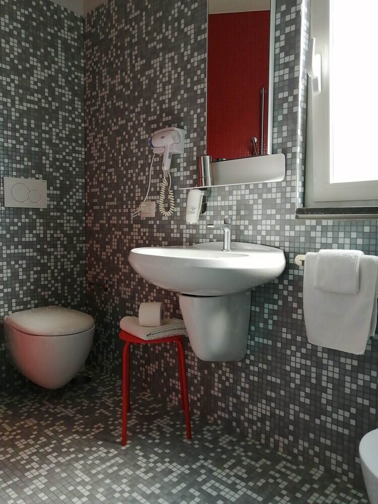 Hostal Diana Rooms