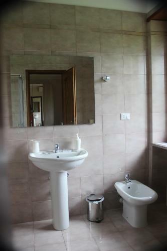 Hostal Lavillaparking