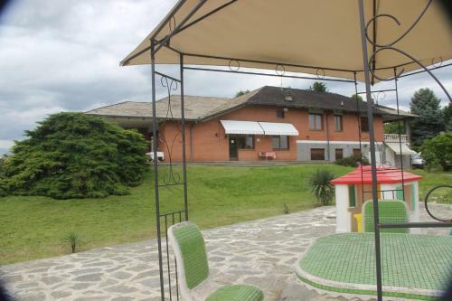 Hostal Lavillaparking