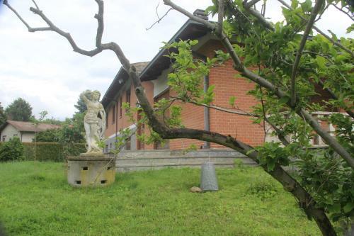Hostal Lavillaparking