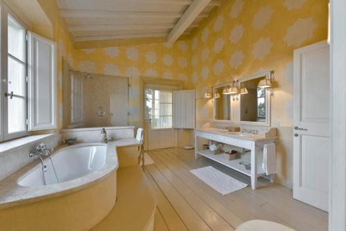 Casa Di Pietra Villa Sleeps 14 Pool Air Con Wifi