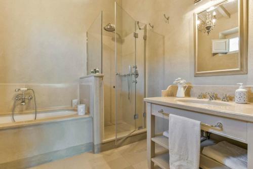 Casa Di Pietra Villa Sleeps 18 Pool Air Con Wifi