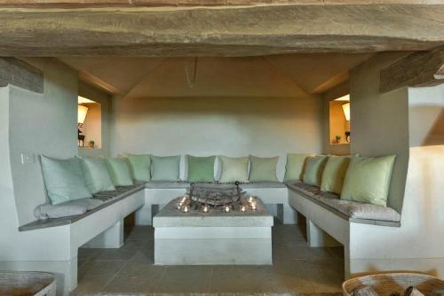 Casa Di Pietra Villa Sleeps 18 Pool Air Con Wifi
