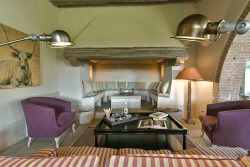 Casa Di Pietra Villa Sleeps 18 Pool Air Con Wifi