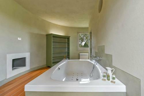 Casa Di Pietra Villa Sleeps 18 Pool Air Con Wifi