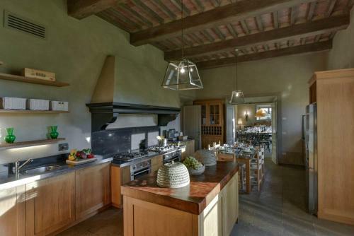 Casa Di Pietra Villa Sleeps 18 Pool Air Con Wifi