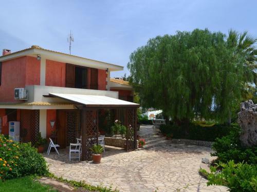 Spacious Child-friendly Villa In Modica