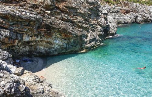 Studio Apartment In Procida -na-