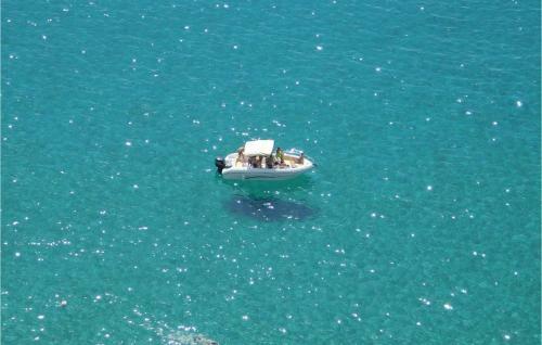 Three-bedroom Apartment In Procida -na-