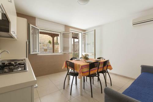 Residence Tab�