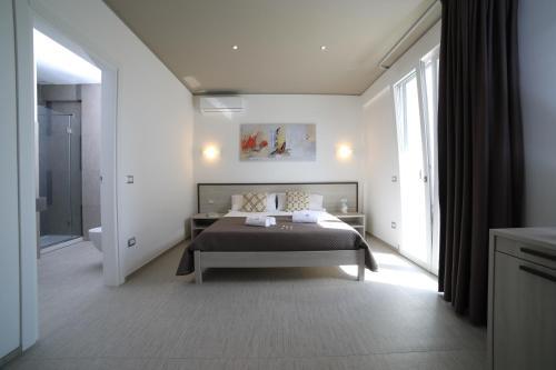 B&B Edonic