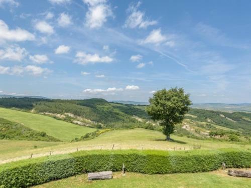Contignano Villa Sleeps 11 Pool Wifi