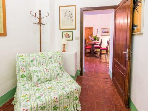 Contignano Villa Sleeps 11 Pool Wifi