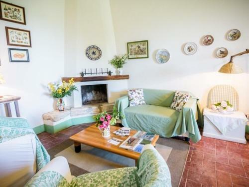 Contignano Villa Sleeps 11 Pool Wifi