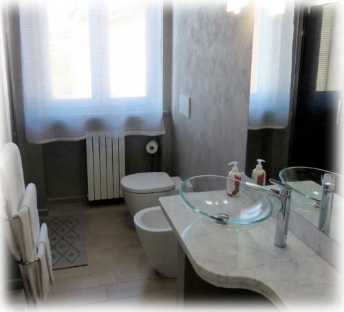 Hostal Marinella Guest House