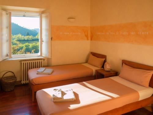 Cremolino Villa Sleeps 19 Pool Wifi