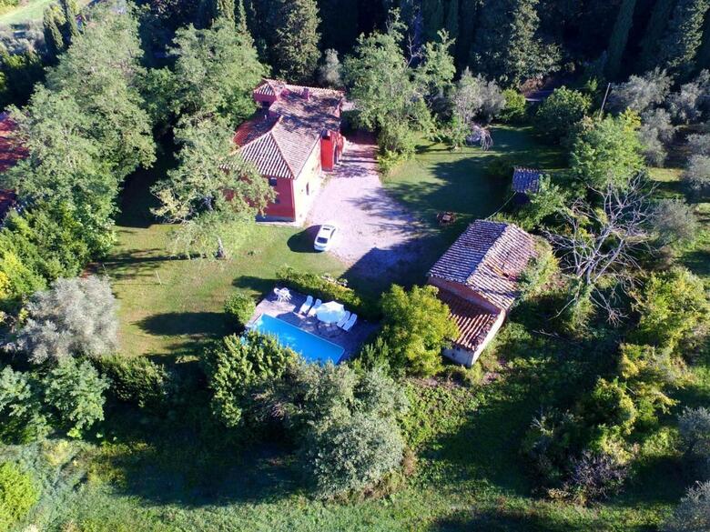 Cozy Farmhouse In Ghizzano Italy With Private Pool